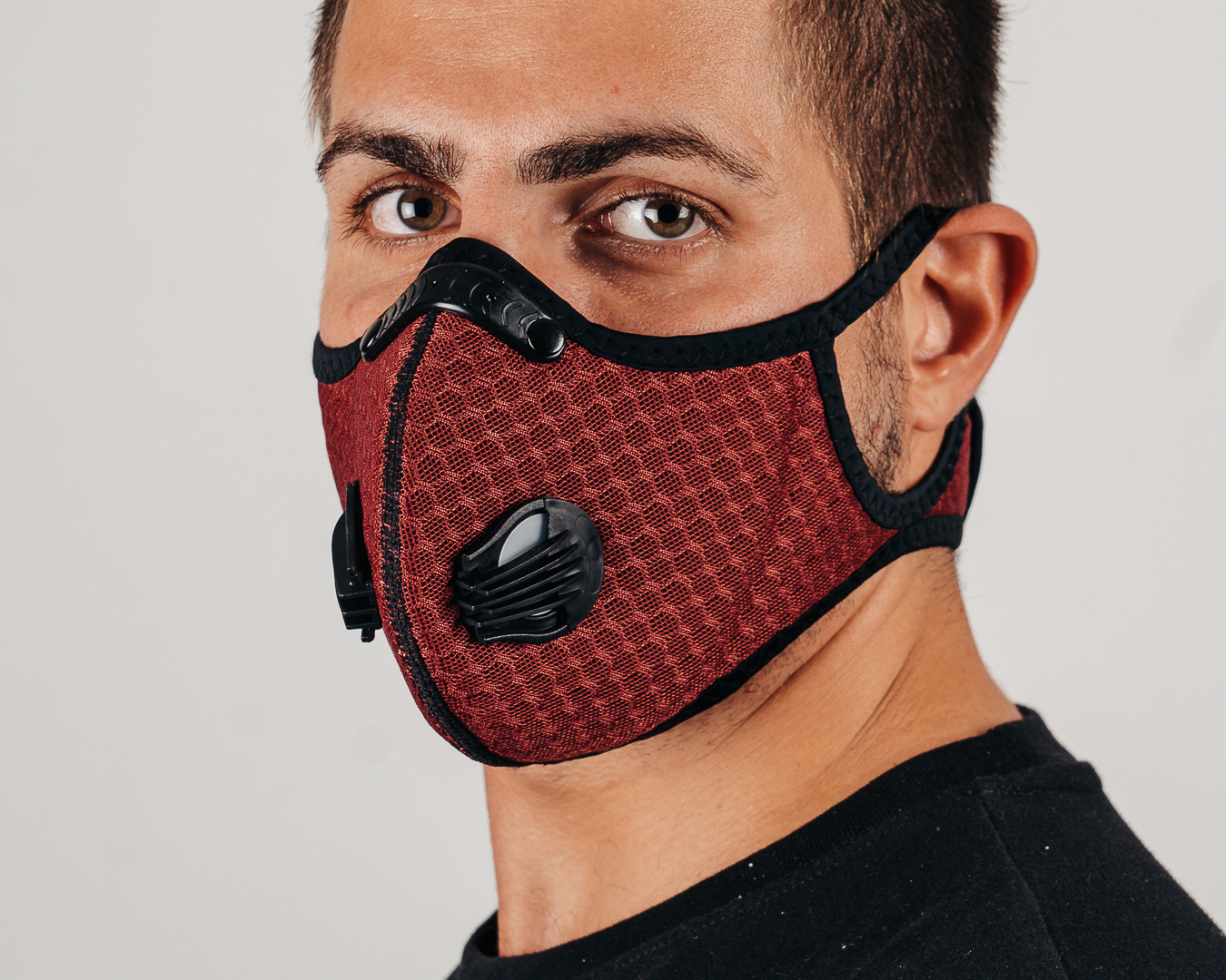 Sport Mask Outdoor Red Face Mask Equip face mask Hatstore.no