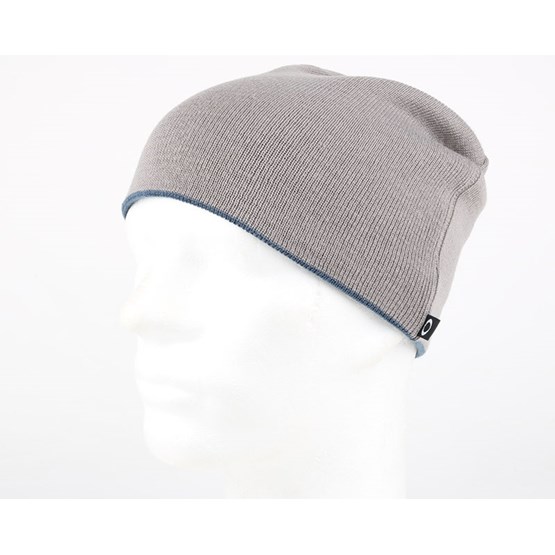 oakley mainline beanie