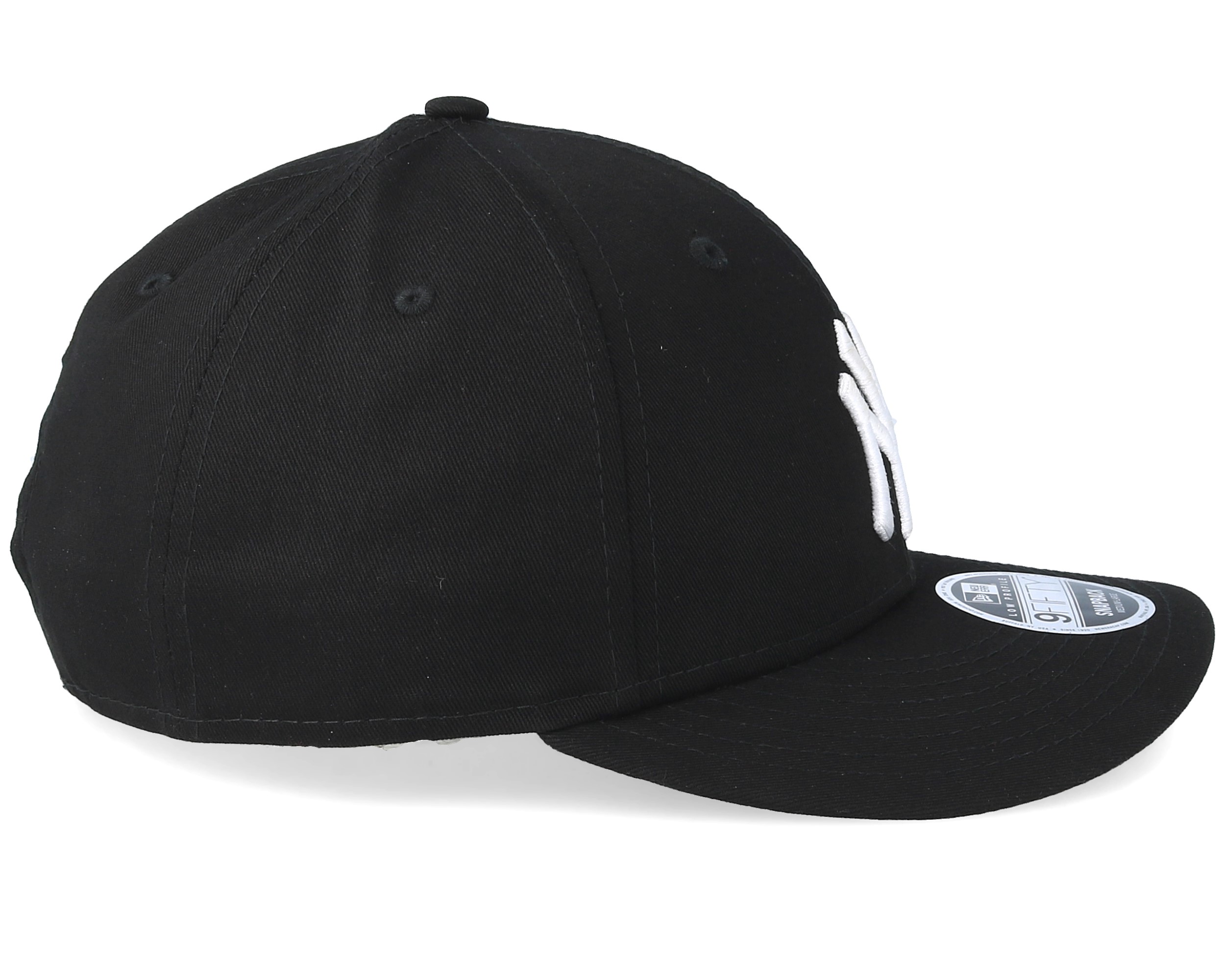 New York Yankees Essential Low Profile 9Fifty Black/White Snapback ...