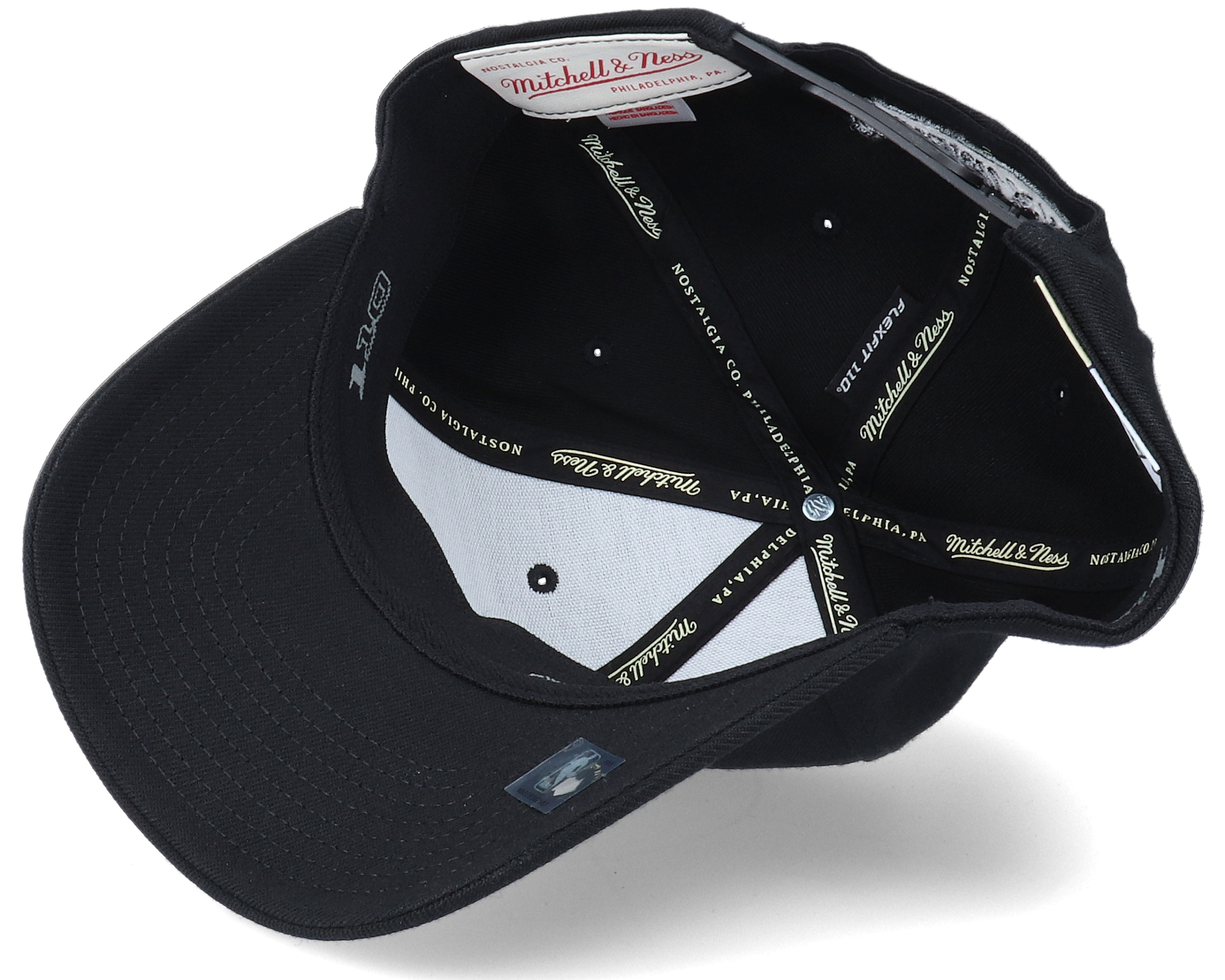 Milwaukee Bucks Black/Black Logo Black Adjustable ...