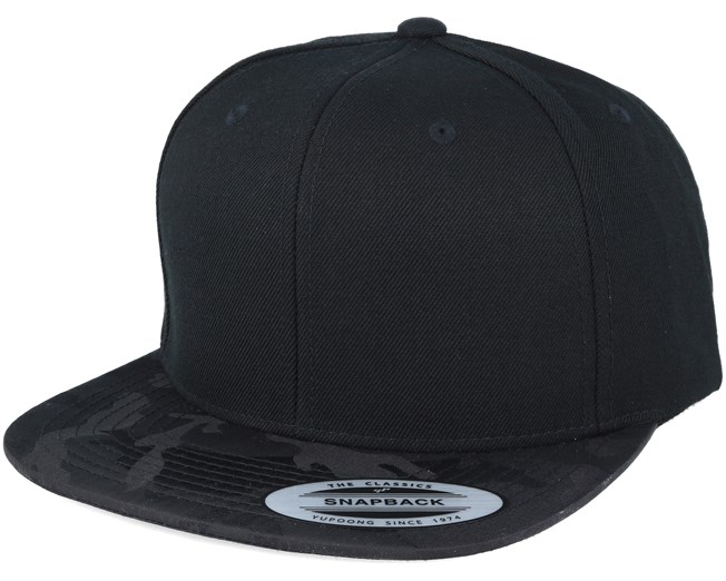 yupoong camo snapback