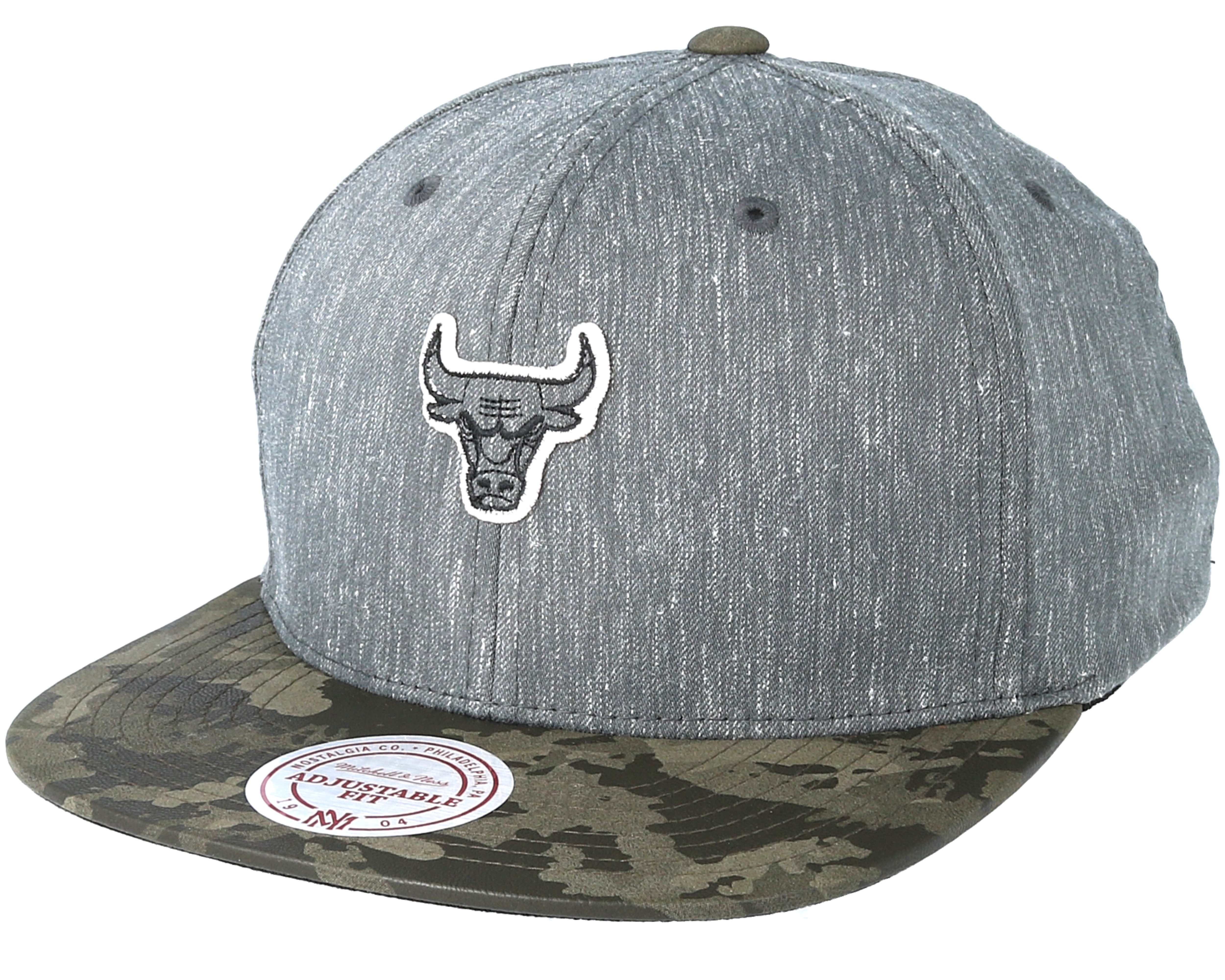 Chicago Bulls Trench Charcoal Snapback - Mitchell & Ness caps ...