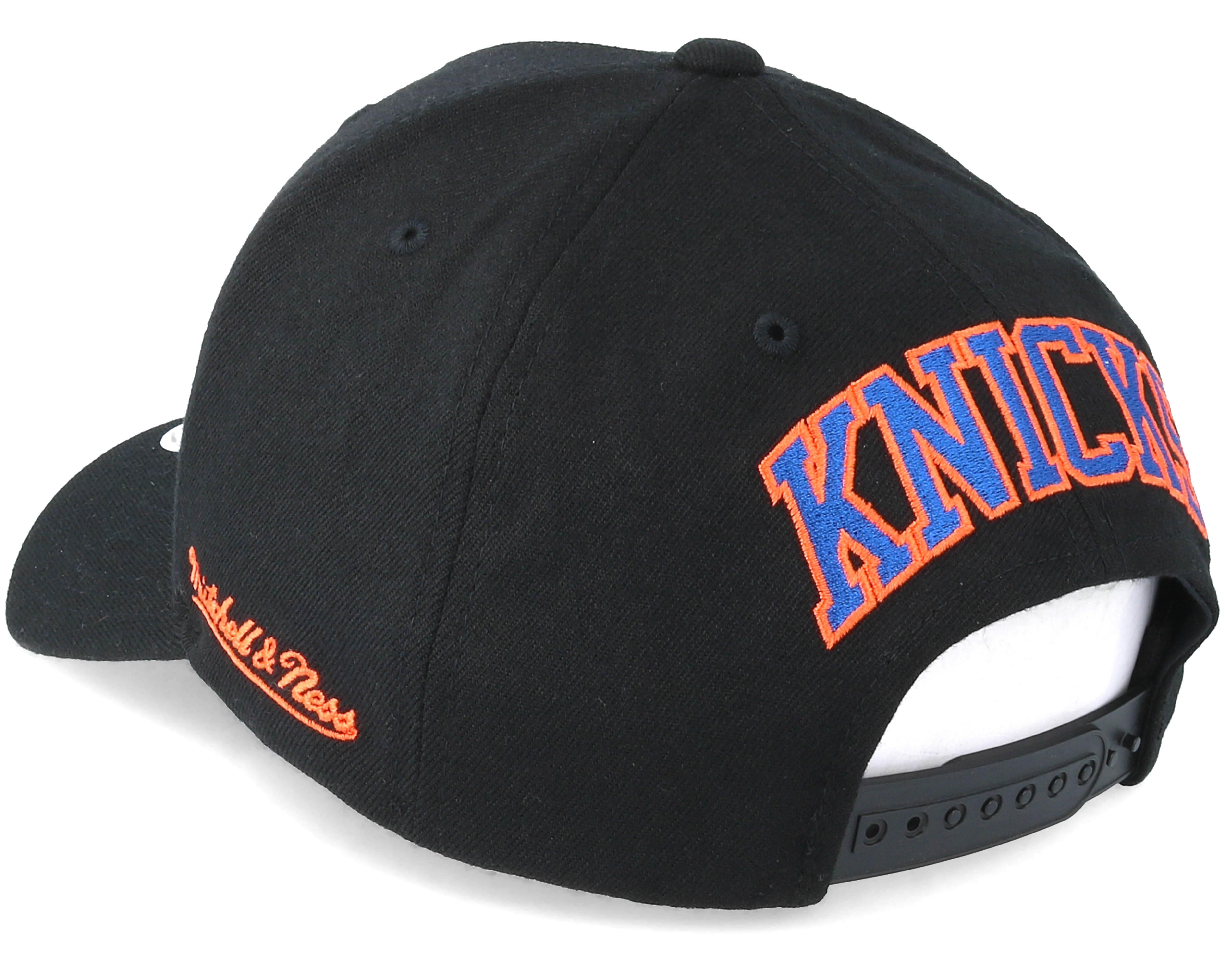 New York Knicks Eazy Black 110 Adjustable Mitchell & Ness caps