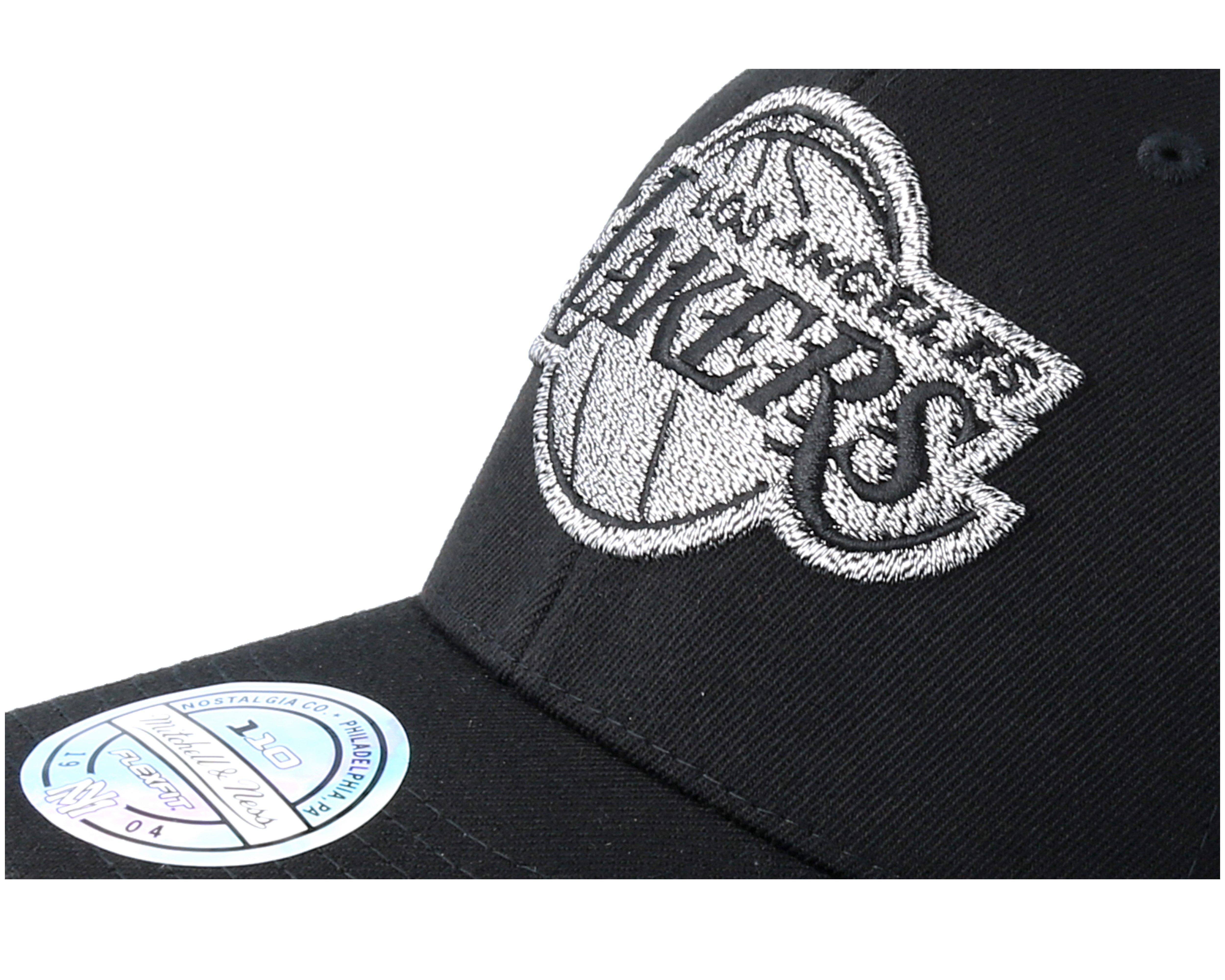 LA Lakers Melange Logo 110 Black Adjustable - Mitchell ...