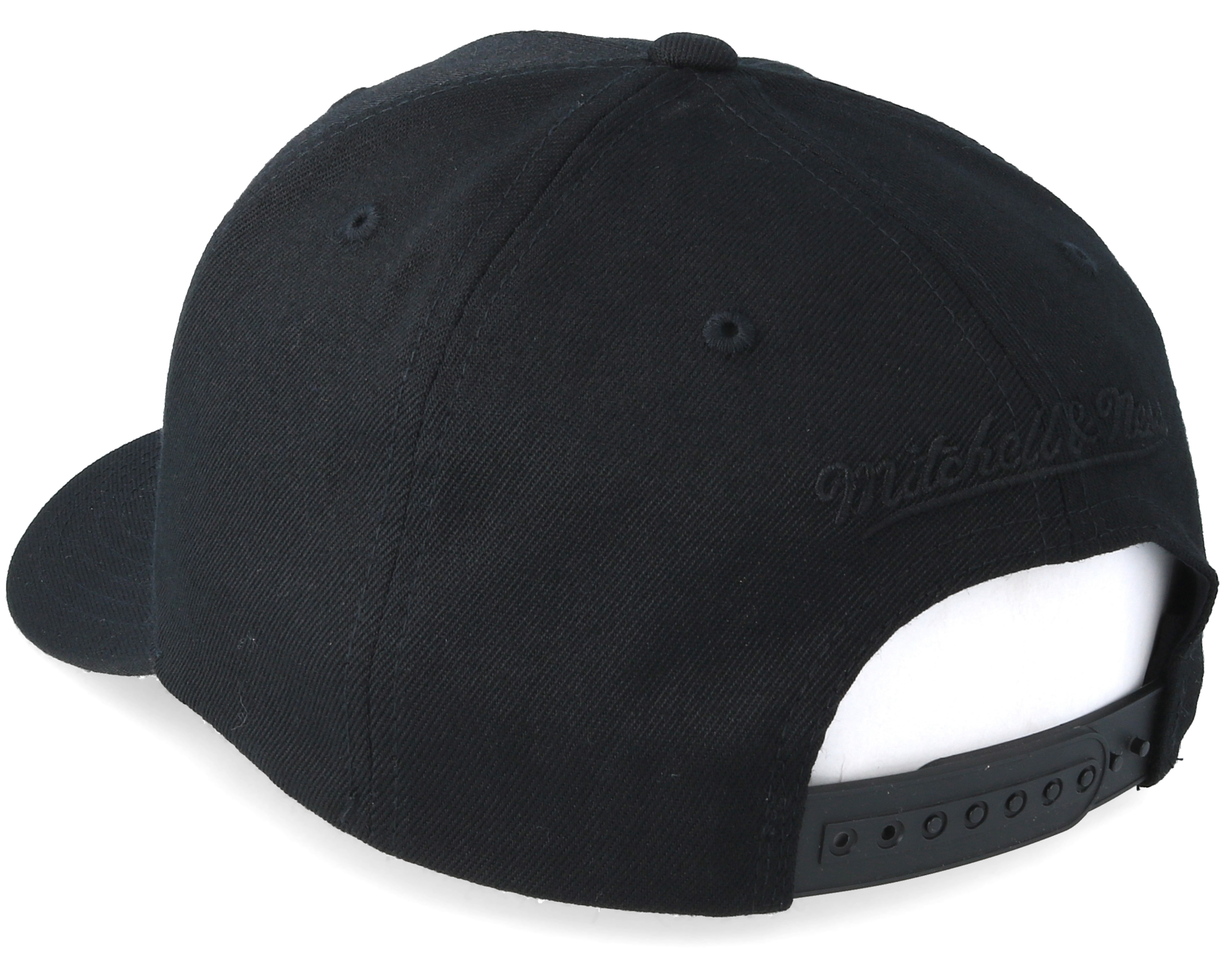 Boston Celtics Outline Logo Black 110 Adjustable - Mitchell & Ness caps - Hatstoreaustralia.com