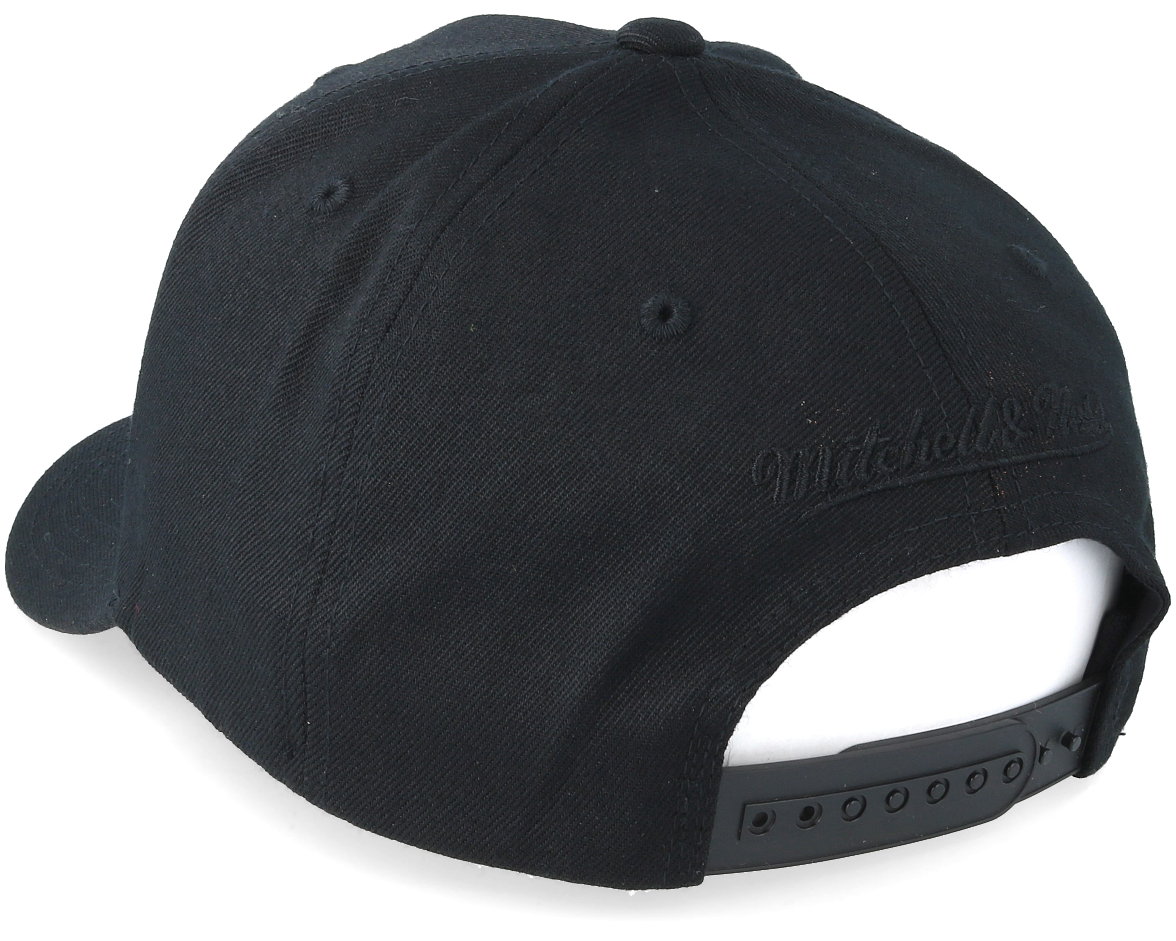 Philadelphia 76ers Outline Logo Black 110 Adjustable - Mitchell & Ness caps | Hatstore.co.uk