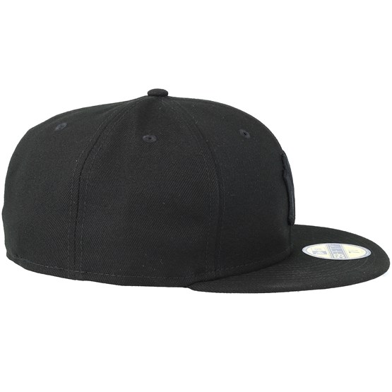 New York Yankees MLB Basics Black/Black 59Fifty Fitted - New Era caps ...