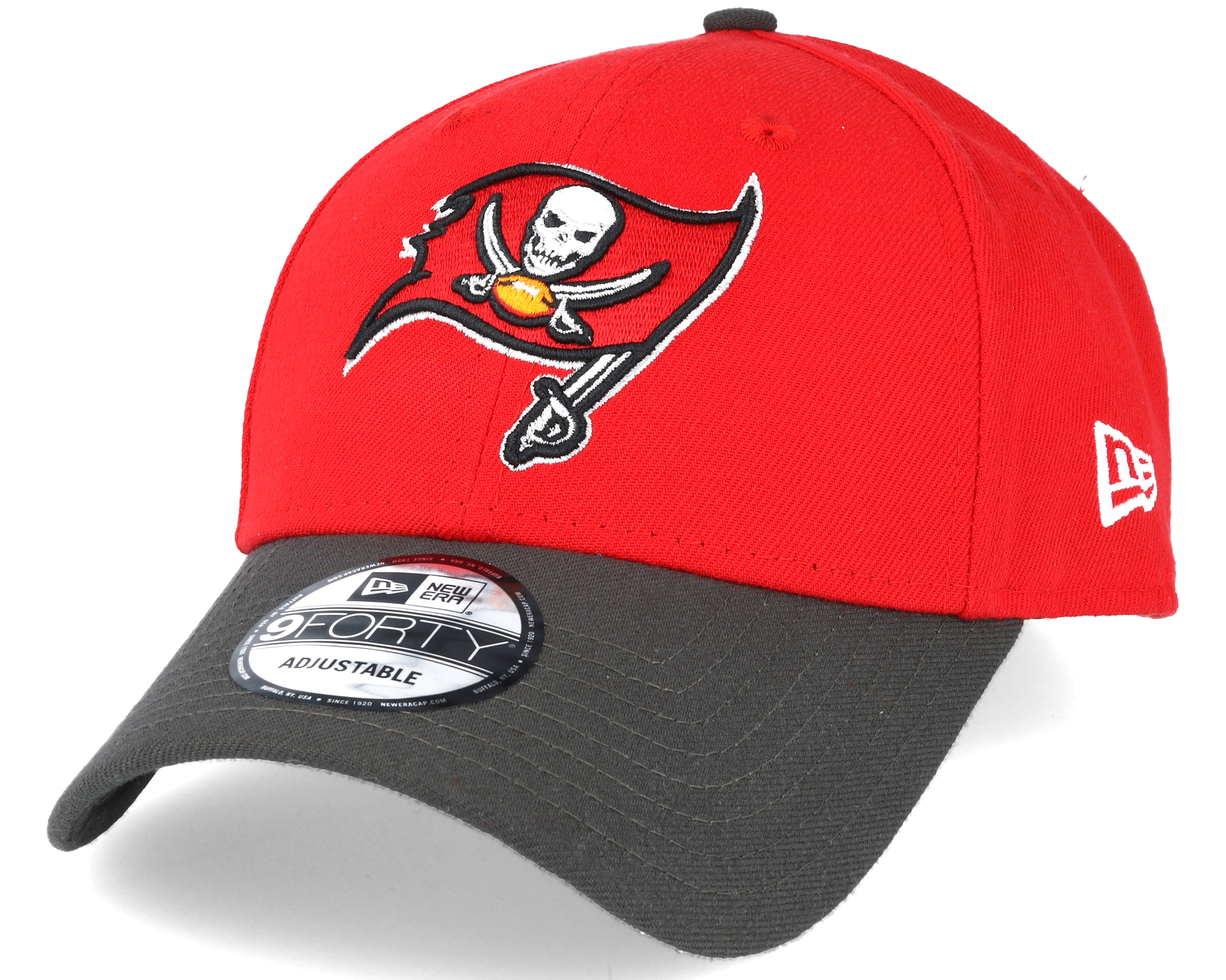 buccaneers salute to service hat