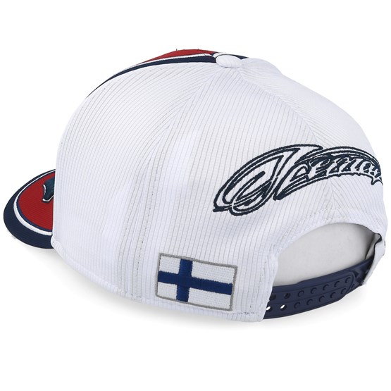 kimi raikkonen alfa romeo hat